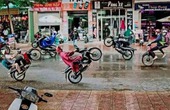 Cư dân mạng cười lăn lóc với "những hình ảnh sau cơn mưa vàng ở Hà Nội"