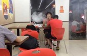 Bị nhắc nhở vì hút thuốc trong cửa hàng tiện lợi, hai thanh niên vẫn vênh mặt như bố đời