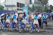Xe đạp công cộng đang "sốt" từng ngày ở TP HCM