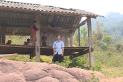 Người thay đổi Pha Luông - Vùng đất  hoang sơ, nghèo đói