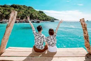 Cả năm chẳng được đi đâu, giờ có dịp "bung xõa" thì nhất định phải check-in các điểm này nhé