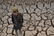 Người nông dân Afghanistan gặp khó bởi tình trạng hạn hán kéo dài do biến đổi khí hậu