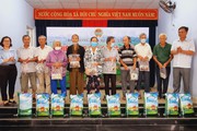 Đà Nẵng: Phiên chợ cây giống 0 đồng chia sẻ khó khăn cùng nông dân