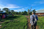 Cận cảnh ngôi làng "đặc biệt" nằm lọt thỏm giữa rừng, có chưa đến 50 hộ dân sinh sống