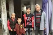 Thiếu tình thương của mẹ, hai anh em nỗ lực vượt khó