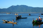 Đây là hệ thống đầm nước lợ lớn nhất Đông Nam Á, nổi tiếng ở miền Trung với các loại thủy sản ngon
