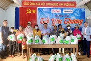 Báo NTNN/Dân Việt tặng quà Tết Quý Mão 2023 cho người nghèo tại huyện Cư Kuin 