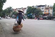 Vụ bán 80 nghìn đồng một củ khoai nướng ở hồ Hoàn Kiếm: Cần bỏ tư duy bán hàng rong chộp giật