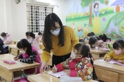 Phòng dịch Covid-19: Không được cho cha mẹ vào trong trường đón con