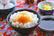 Người Nhật thích ăn trứng gà sống với cơm nóng