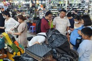 Ngỡ ngàng cảnh đông vui nhất 2-3 năm qua của chợ nhà giàu Sài Gòn