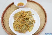 Cá cơm mờm khô chiên trứng