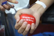 Chương trình "Hiến máu cứu người" hưởng ứng Lễ hội Xuân Hồng 2023