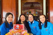 Bữa cơm Tất niên tri ân sự hy sinh to lớn của các Mẹ Việt Nam anh hùng