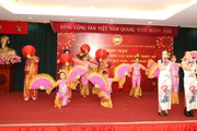Họp mặt đại diện dân tộc thiểu số: TP.HCM nỗ lực hỗ trợ các dân tộc phát triển kinh tế, văn hóa