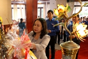 Quyền Chủ tịch nước dự lễ khởi động Tháng Thanh niên và tặng quà cho người nghèo ở Bình Thuận
