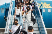 Khách Trung Quốc trở lại, hàng không - du lịch vừa mừng vừa lo