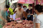 Giá thịt heo tại TP.HCM giảm mạnh