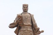Lý Thường Kiệt tên thật là gì, quê ông ở đâu, phục vụ qua mấy đời vua nhà Lý?