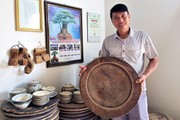 Ngỡ ngàng về bộ sưu tập 500 mâm gỗ "độc nhất vô nhị" của ông nông dân ở Hải Dương