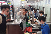 Vì sao Chính phủ không đồng ý bỏ trần giá vé máy bay?