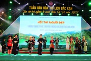 Ngắm loạt người đẹp duyên dáng trong trang phục truyền thống các dân tộc Bắc Kạn 