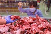 Đại biểu Quốc hội: Dân ăn nhiều cá, trứng và thịt bò, bình ổn giá thịt lợn để làm gì?