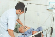 Hà Tĩnh: 8 người nghi ngộ độc do ăn tiết canh bò