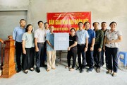 Huyện Thanh Trì bàn giao nhà Đại đoàn kết cho hộ cận nghèo xã Đại Áng