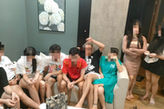 Hòa Bình: Bắt nhóm đối tượng mở "tiệc ma túy" tại khu nhà ở Sao Vàng