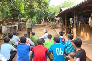 Cán bộ công an cùng ăn, cùng ở, cùng làm, cùng nói tiếng dân tộc với bà con vùng cao