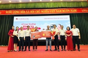 Agribank Quảng Nam trao thưởng Chương trình khuyến mại “Đăng ký Agribank E-Mobile Banking – Vi vu Châu Á”