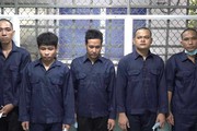 Khởi tố nhóm đối tượng tranh giành địa bàn rút hầm cầu, đánh người bị thương
