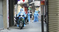 Hà Nội: Cận cảnh phun khử khuẩn các ngõ xóm tại phường Phú Đô sau khi nâng cấp độ dịch