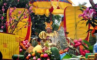 Độc đáo lễ hội rước vua giả ở Hà Nội