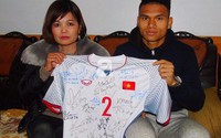 Xuân Mạnh U23 tặng 330 triệu tiền bán áo làm từ thiện