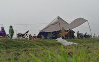 Vụ dân chặn xe vào bãi rác Nam Sơn: “Không giải quyết, chúng tôi sẵn sàng ăn Tết ngoài đồng”