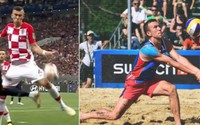 Perisic để bóng chạm tay vì quen chơi... bóng chuyền?