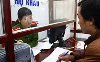 Sổ hộ khẩu “lỗi thời”, bỏ đi sẽ tránh được tiêu cực, phiền hà