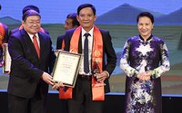 Ảnh: Đêm tôn vinh 63 Nông dân Việt Nam xuất sắc 2018