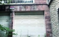Gửi cho trai trẻ "núi tiền", quý bà chết bí ẩn trong biệt thự đi thuê