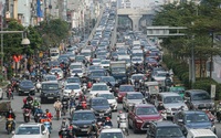 Nhiều tuyến đường ở Hà Nội ùn tắc cả ngày dịp cận Tết Nguyên đán 2022