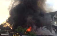 Bình Phước: Cháy lớn tại công trình phòng trà đang thi công, khói đen nghi ngút