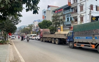 Sơn La: Đi 20km không đổ được dầu, hàng chục lái xe "kêu cứu" trên MXH