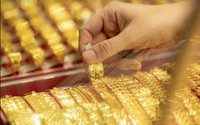 Vàng nhẫn tăng cao dù vàng miếng giảm 650.000 đồng, mua vàng lỗ bao nhiêu?