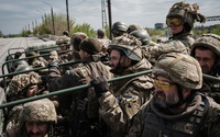Ukraine mở đường cho quân đội rút khỏi thành trì cuối cùng ở Luhansk để tránh bị Nga bao vây