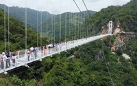 Clip: Sơn La có cầu kính Bạch Long dài nhất thế giới