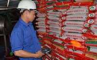 "Mốc son" 60 năm Supe Lâm Thao, cung cấp 30 triệu tấn phân bón, đón nhận Cờ thi đua của Chính phủ