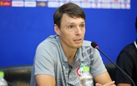 HLV Oleg Starynskyi: "Đây không phải trận đấu giữa 2 nền bóng đá"
