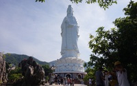 Đây là ngôi chùa có nhiều cái "nhất" mà bất cứ ai đến Đà Nẵng đều muốn đến tham quan
